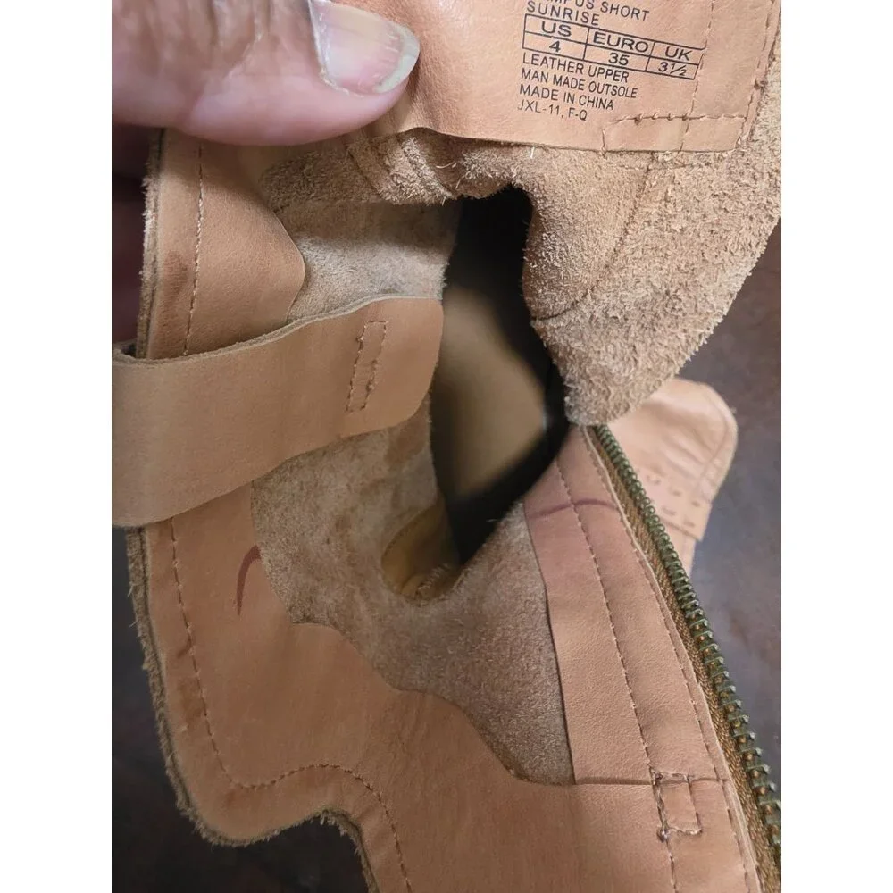 Frye Kids Tan Leather Ankle Boots With Side Zipper Closure & Braided Detail Size